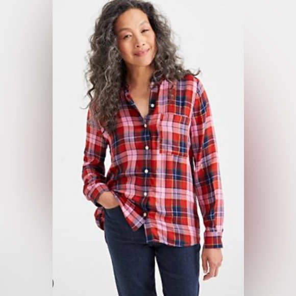 Woman’s Guess Red Plaid Dress shirt - Picture 1 of 8